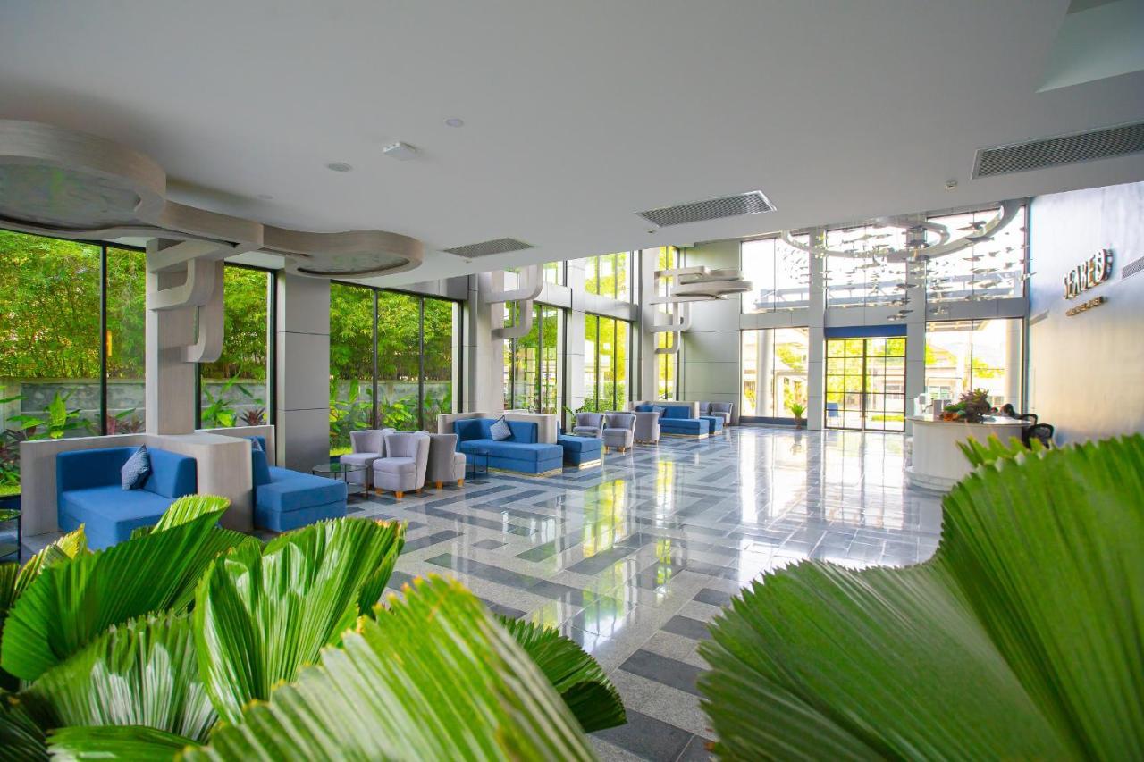 Seabed Grand Hotel Phuket - Sha Extra Plus Екстер'єр фото Lobby