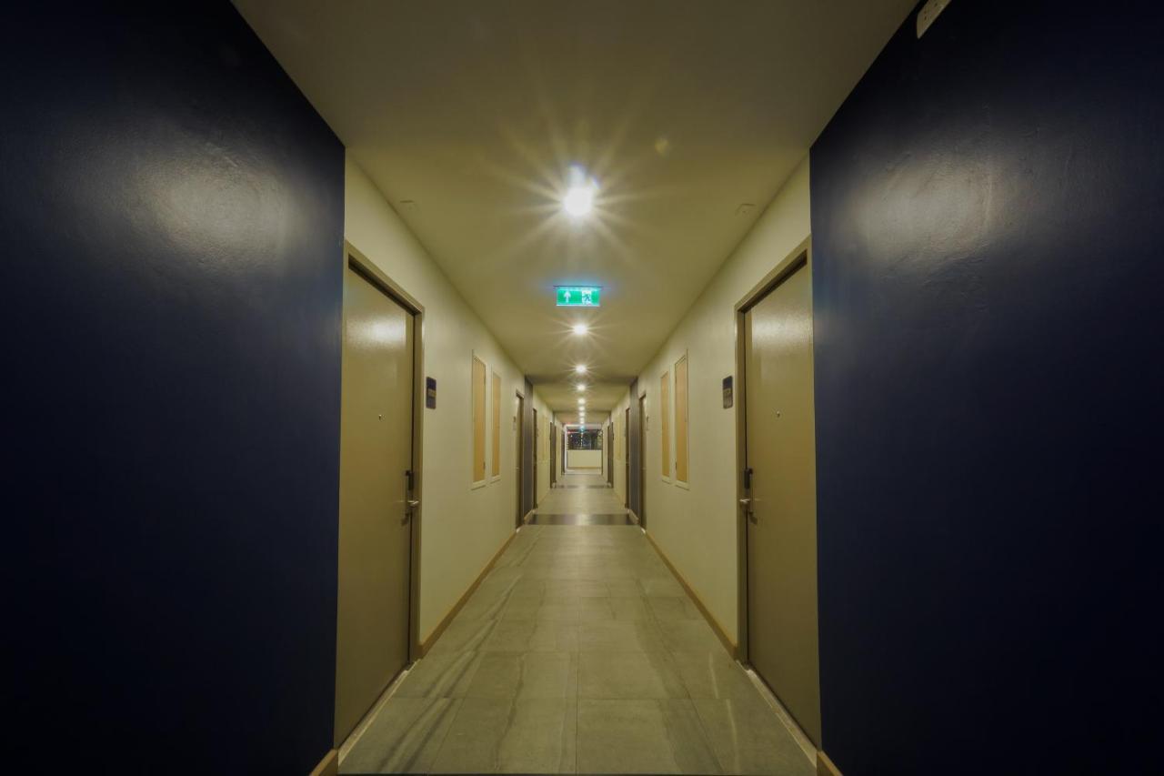 Seabed Grand Hotel Phuket - Sha Extra Plus Екстер'єр фото A corridor in a hotel
