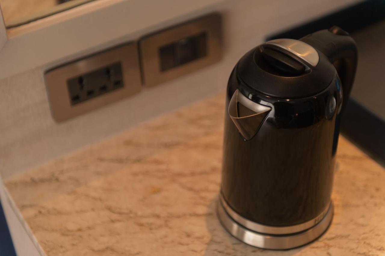 Seabed Grand Hotel Phuket - Sha Extra Plus Екстер'єр фото A kettle