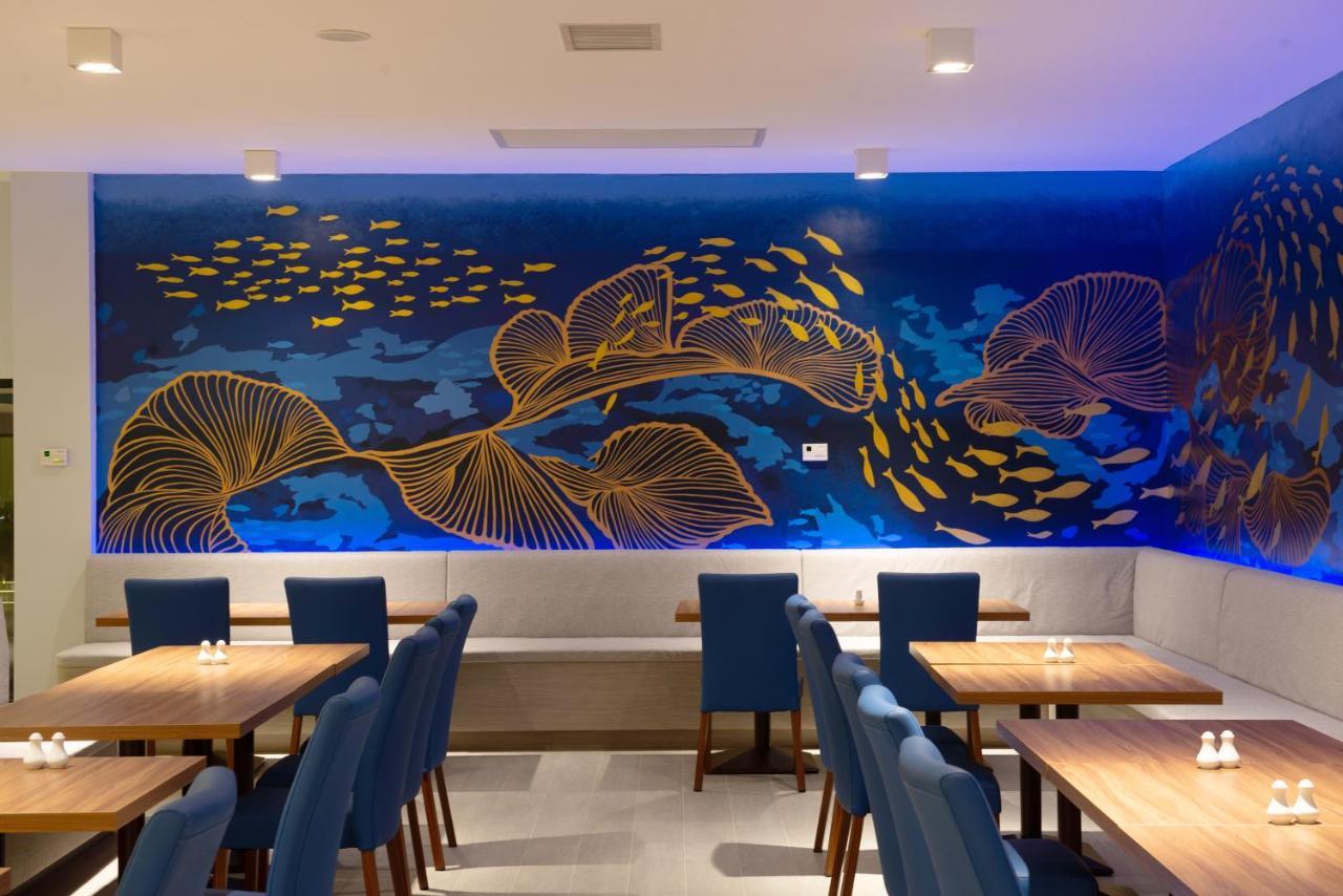 Seabed Grand Hotel Phuket - Sha Extra Plus Екстер'єр фото Interior of the restaurant