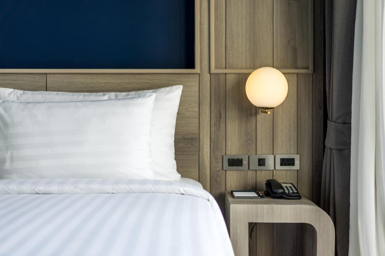 Seabed Grand Hotel Phuket - Sha Extra Plus Екстер'єр фото A wall-mounted light